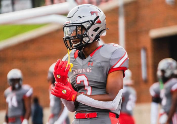 Five-star 2023 cornerback Tony Mitchell